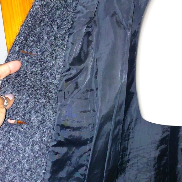 Winter coat - Picture 4 of 7